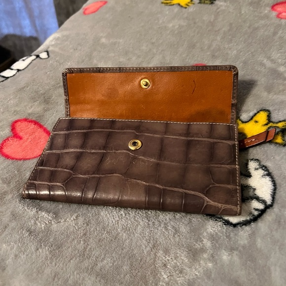 Dooney & Bourke wallet❤️ - Picture 4 of 5